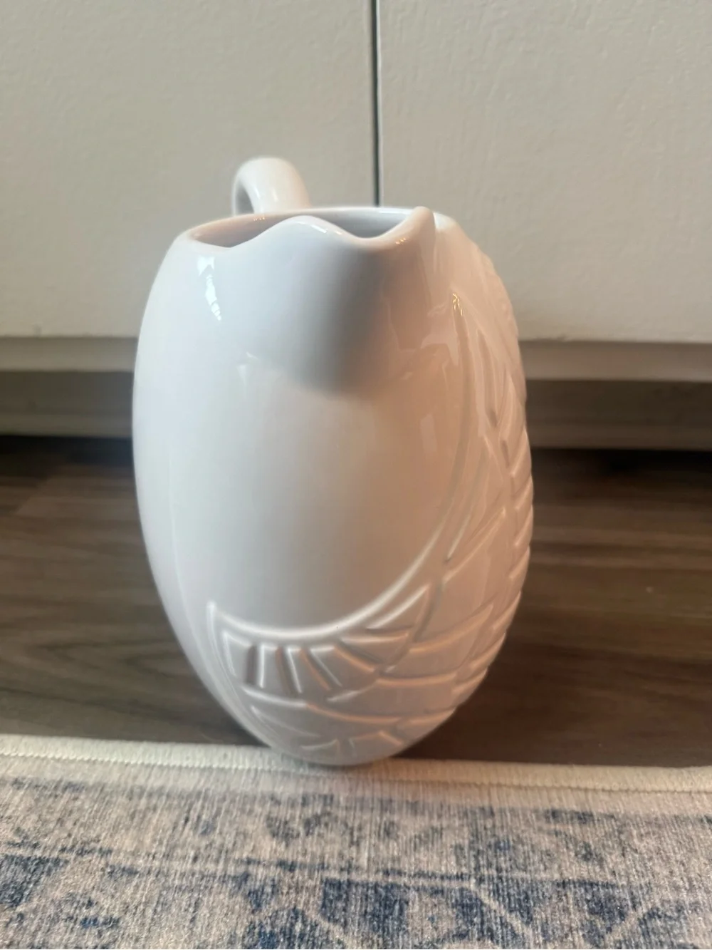 Jonathan Adler Happy Chic White Owl Ceramic Pitcher Vase 9 Cup Capacity 8.5”